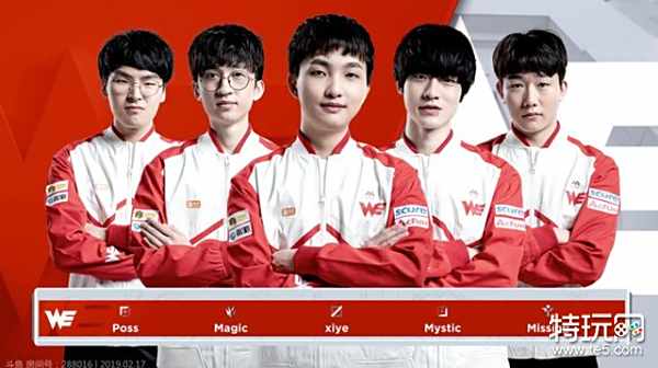 皮球越过人 皮球越过人